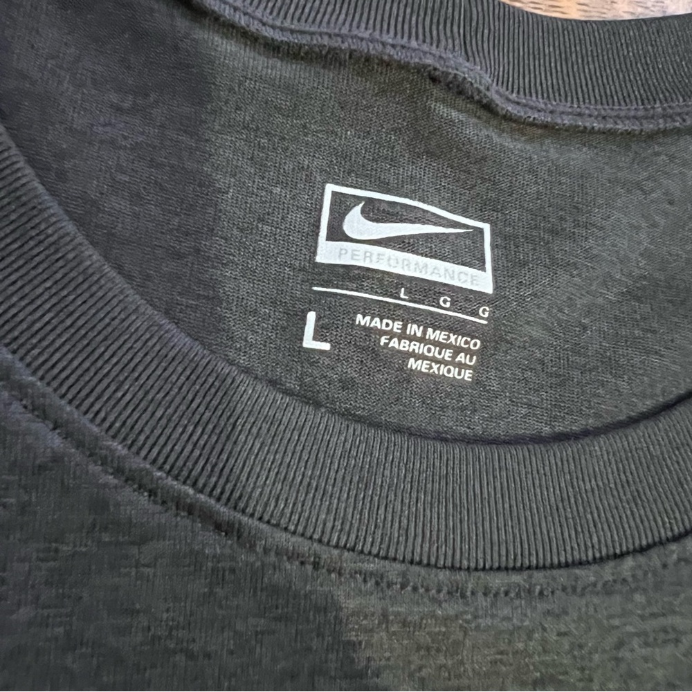 Nike Charcoal Performance Tee - Picture 2 of 4